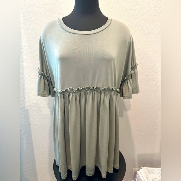 IN LOOM | Muted Sage Green Babydoll Top Ruffle Sleeve Tiered Blouse | Size Small - Picture 2 of 7